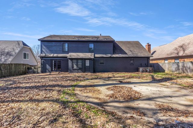 2744 SURREY PARK DR, Bartlett, TN 38134