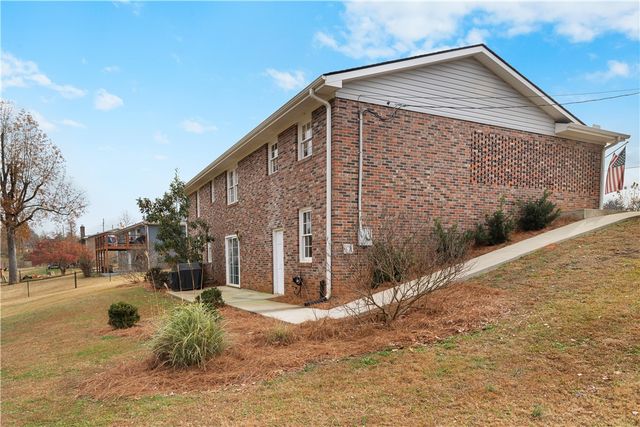 138 Julian Drive, Seneca, SC 29678