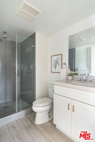 4820 Buchanan Street, Los Angeles, CA 90042