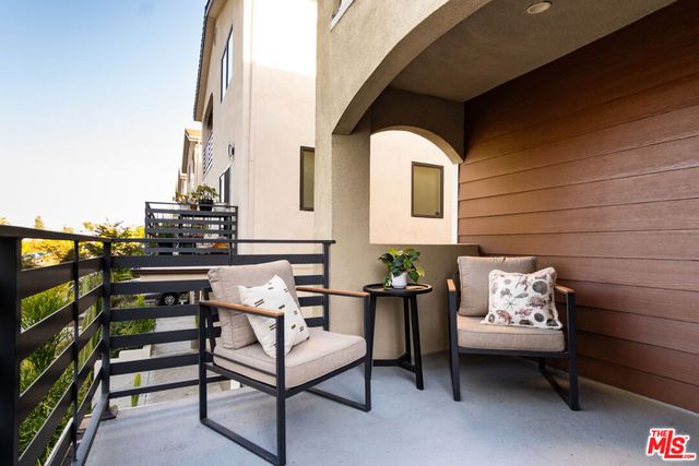 4820 Buchanan Street, Los Angeles, CA 90042