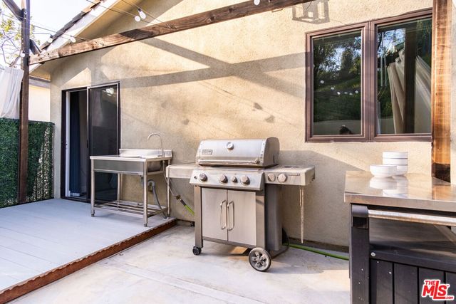 4820 Buchanan Street, Los Angeles, CA 90042