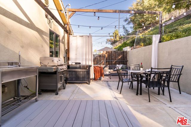 4820 Buchanan Street, Los Angeles, CA 90042