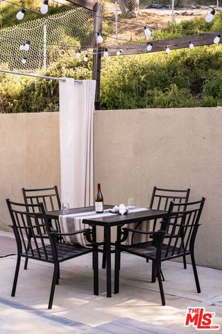 4820 Buchanan Street, Los Angeles, CA 90042