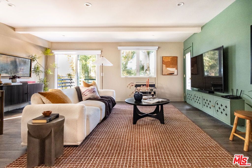 4820 Buchanan Street, Los Angeles, CA 90042