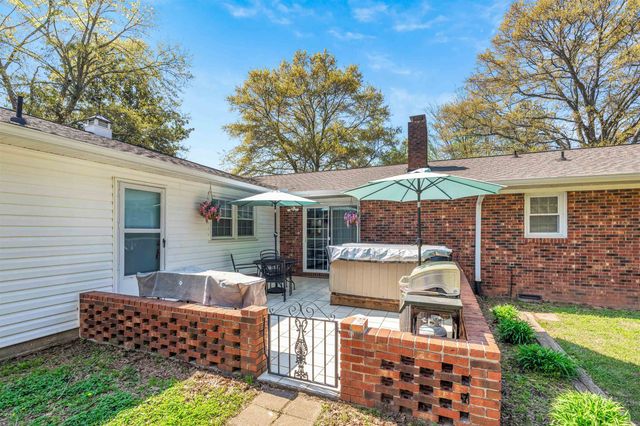 900 Vanessa Drive, Boiling Springs, SC 29316