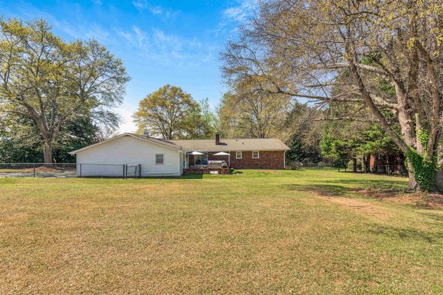 900 Vanessa Drive, Boiling Springs, SC 29316