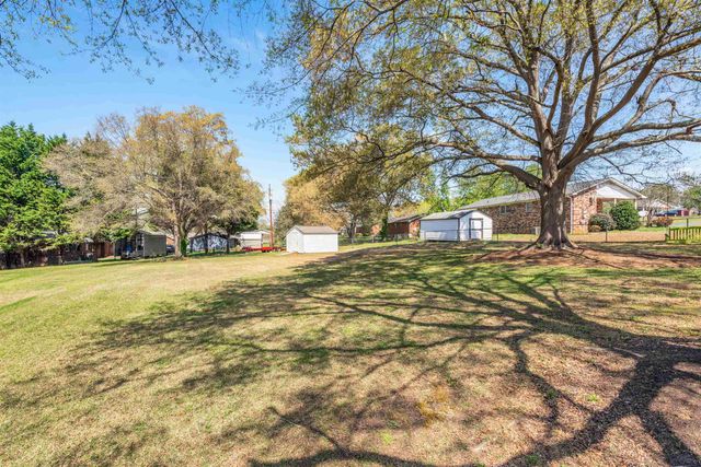 900 Vanessa Drive, Boiling Springs, SC 29316