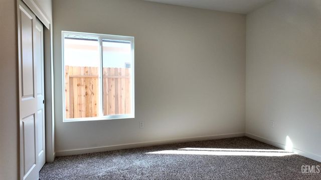 8401 Estes Park Street, Bakersfield, CA 93314