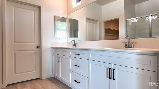 8401 Estes Park Street, Bakersfield, CA 93314