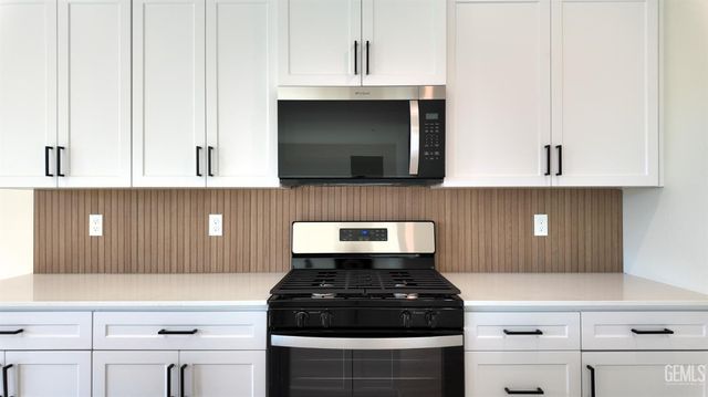 8401 Estes Park Street, Bakersfield, CA 93314