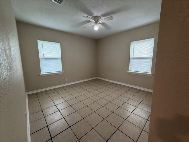 532 King Street, Burleson, TX 76028