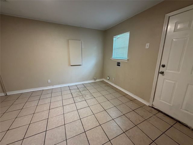 532 King Street, Burleson, TX 76028