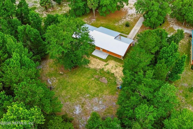 130 WIPPLETREE Court, Palatka, FL 32177