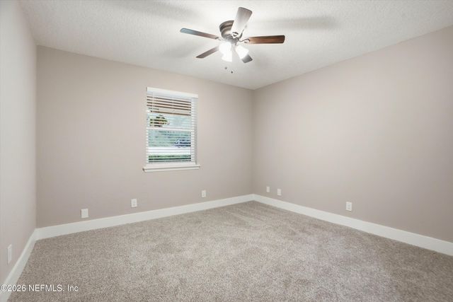 130 WIPPLETREE Court, Palatka, FL 32177
