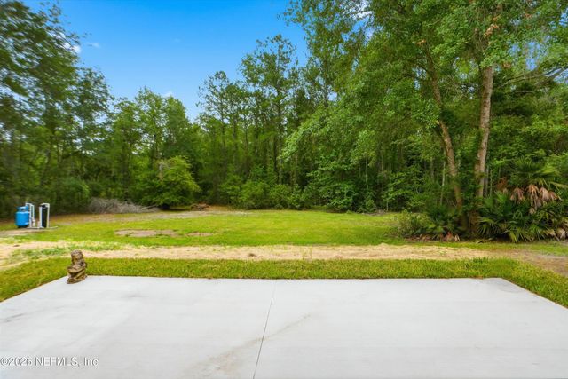 130 WIPPLETREE Court, Palatka, FL 32177