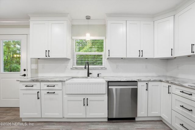 130 WIPPLETREE Court, Palatka, FL 32177