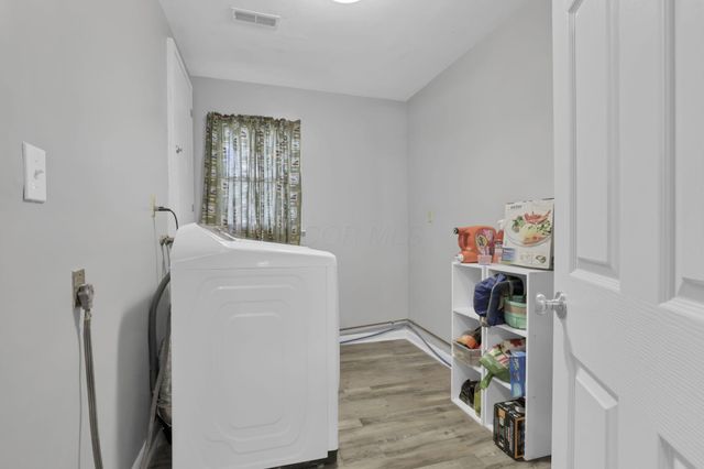 1775 SE Old Logan Road SE, Lancaster, OH 43130