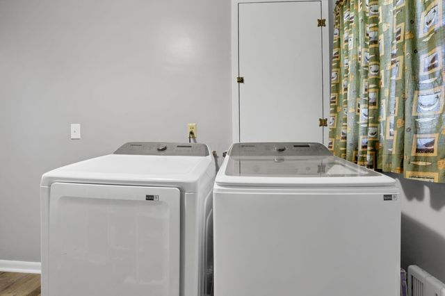 1775 SE Old Logan Road SE, Lancaster, OH 43130