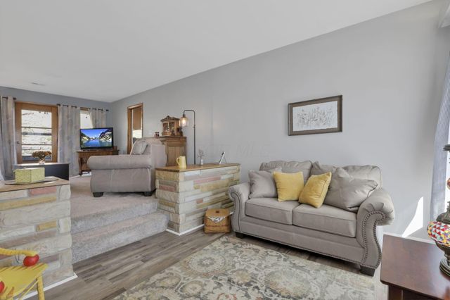 1775 SE Old Logan Road SE, Lancaster, OH 43130