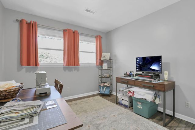 1775 SE Old Logan Road SE, Lancaster, OH 43130