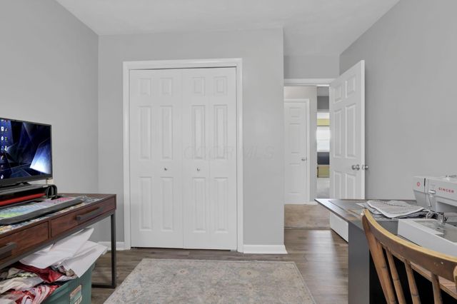 1775 SE Old Logan Road SE, Lancaster, OH 43130