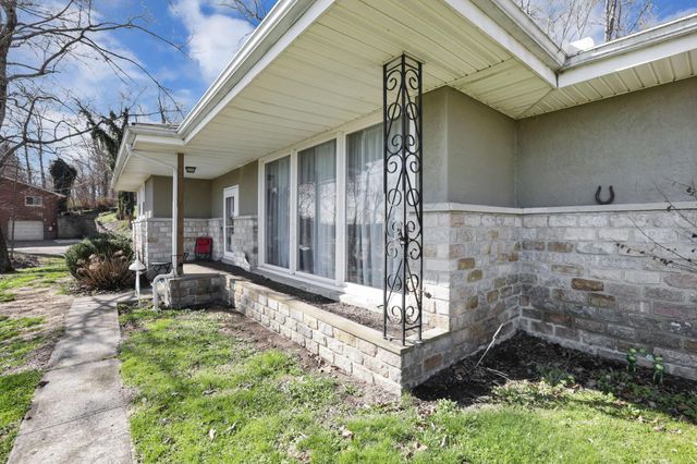 1775 SE Old Logan Road SE, Lancaster, OH 43130