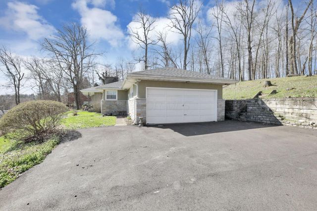 1775 SE Old Logan Road SE, Lancaster, OH 43130