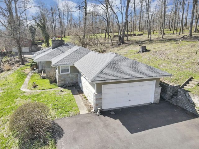 1775 SE Old Logan Road SE, Lancaster, OH 43130