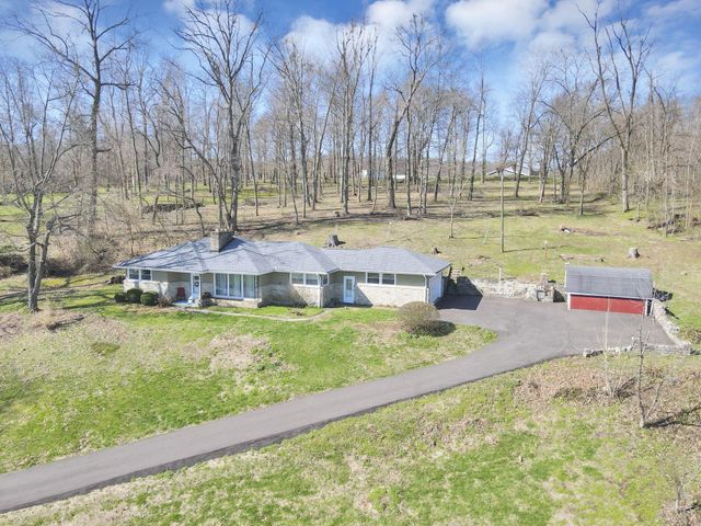 1775 SE Old Logan Road SE, Lancaster, OH 43130