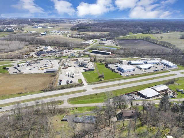 1775 SE Old Logan Road SE, Lancaster, OH 43130