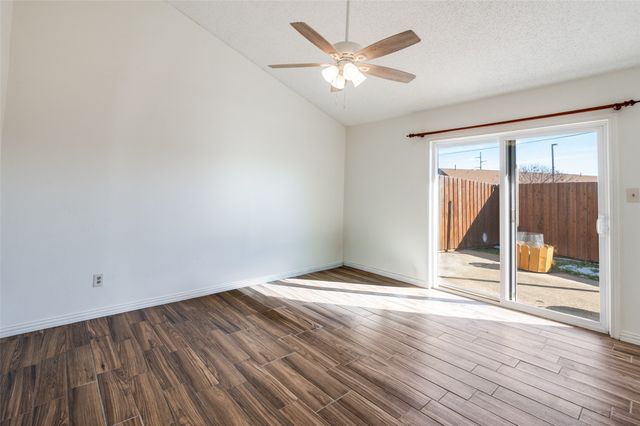 661 Prairie Dell Street, Lewisville, TX 75067