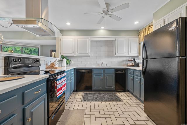 200 Pretti Pt Apt F4, Hot Springs, AR 71913