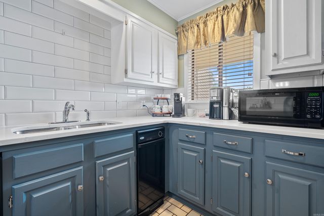 200 Pretti Pt Apt F4, Hot Springs, AR 71913