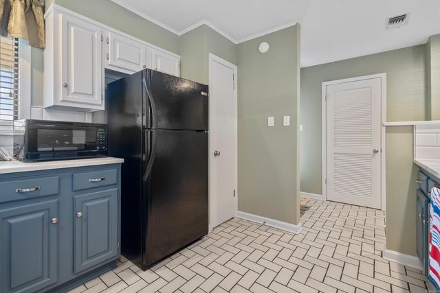 200 Pretti Pt Apt F4, Hot Springs, AR 71913