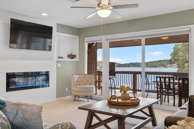 200 Pretti Pt Apt F4, Hot Springs, AR 71913