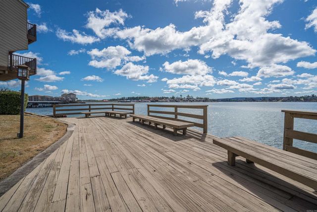 200 Pretti Pt Apt F4, Hot Springs, AR 71913