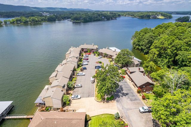 200 Pretti Pt Apt F4, Hot Springs, AR 71913