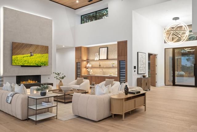 5471 La Crescenta, Rancho Santa Fe, CA 92067