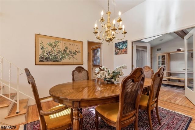 29 Manitou Cir, Westfield Town, NJ 07090