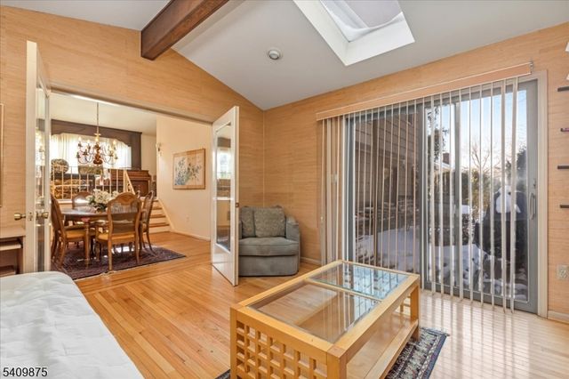 29 Manitou Cir, Westfield Town, NJ 07090