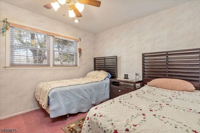 29 Manitou Cir, Westfield Town, NJ 07090