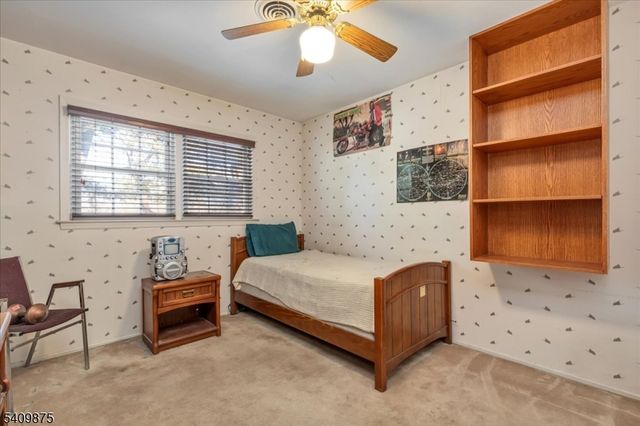 29 Manitou Cir, Westfield Town, NJ 07090