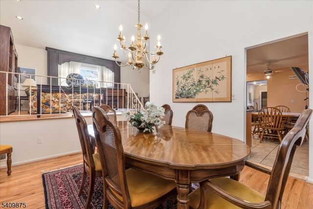 29 Manitou Cir, Westfield Town, NJ 07090