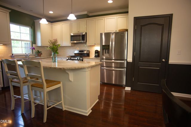 130 S Camellia Street, Chapel Hill, NC 27516