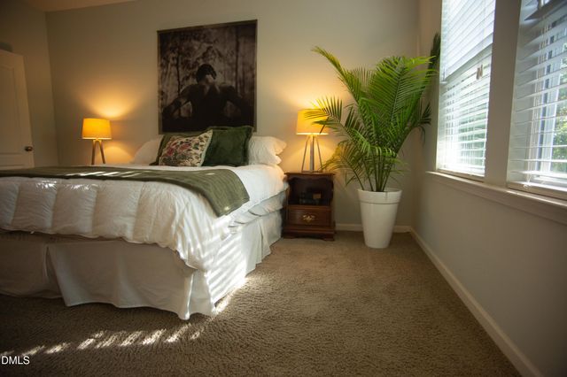 130 S Camellia Street, Chapel Hill, NC 27516