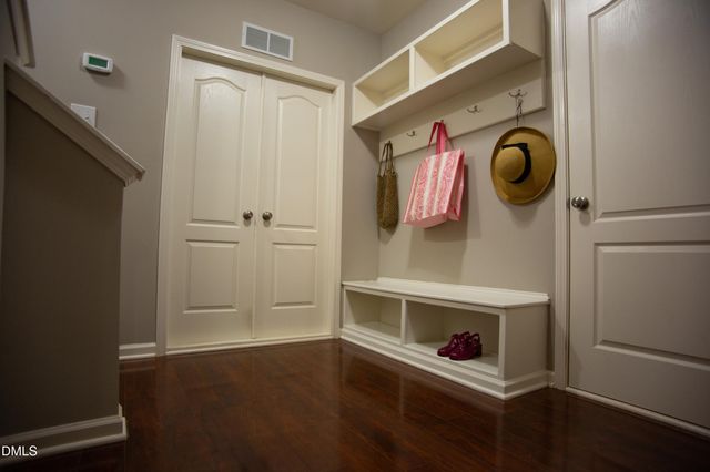 130 S Camellia Street, Chapel Hill, NC 27516
