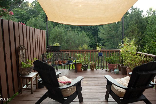 130 S Camellia Street, Chapel Hill, NC 27516