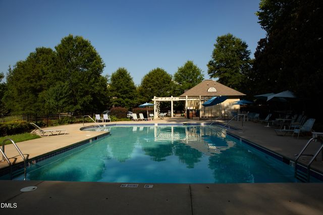 130 S Camellia Street, Chapel Hill, NC 27516