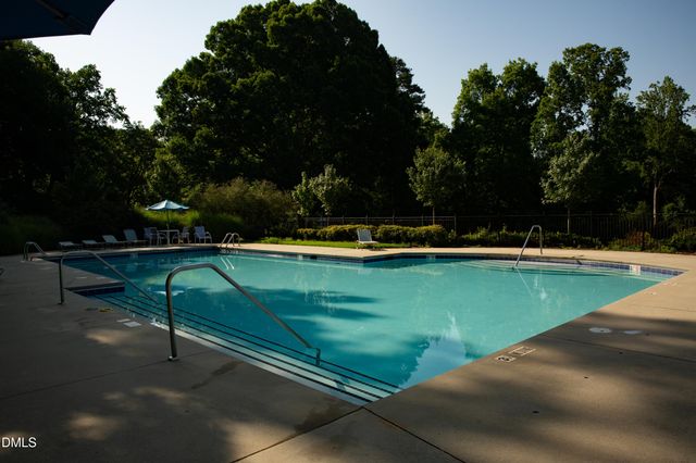 130 S Camellia Street, Chapel Hill, NC 27516