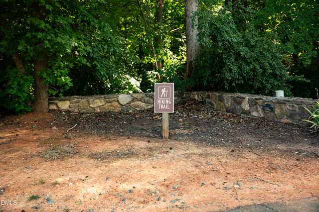 130 S Camellia Street, Chapel Hill, NC 27516